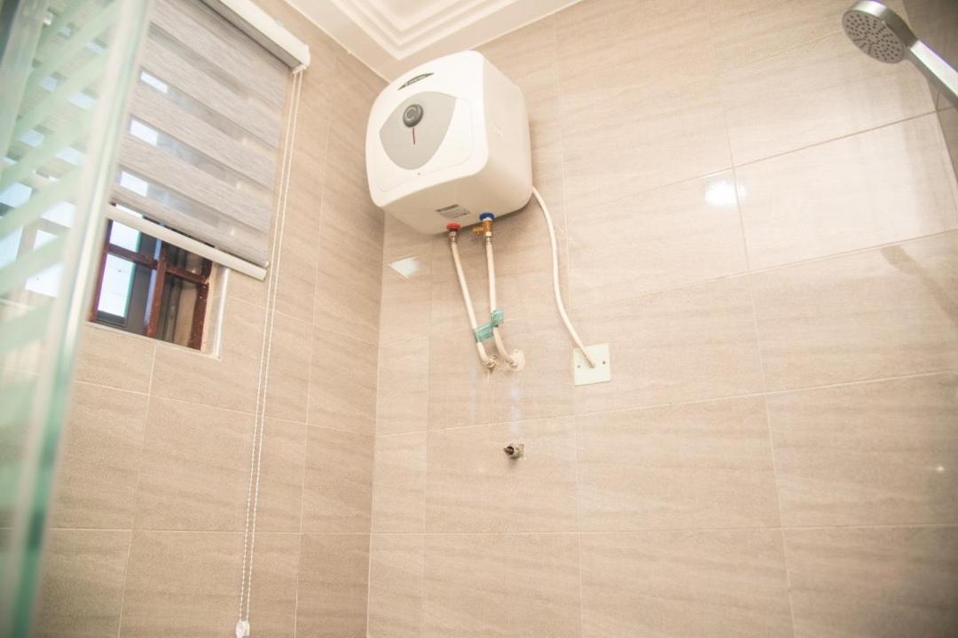 Mojo Apartment, Tema Bagian luar foto