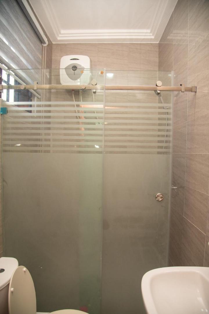 Mojo Apartment, Tema Bagian luar foto